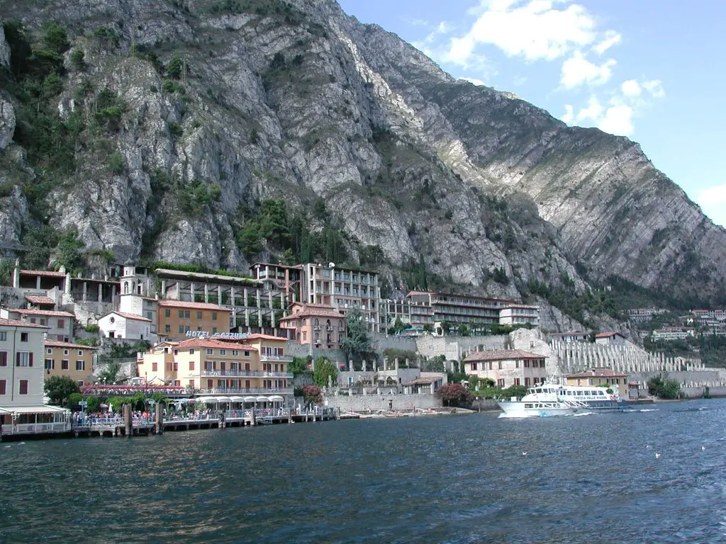 Best Towns around Lake Garda