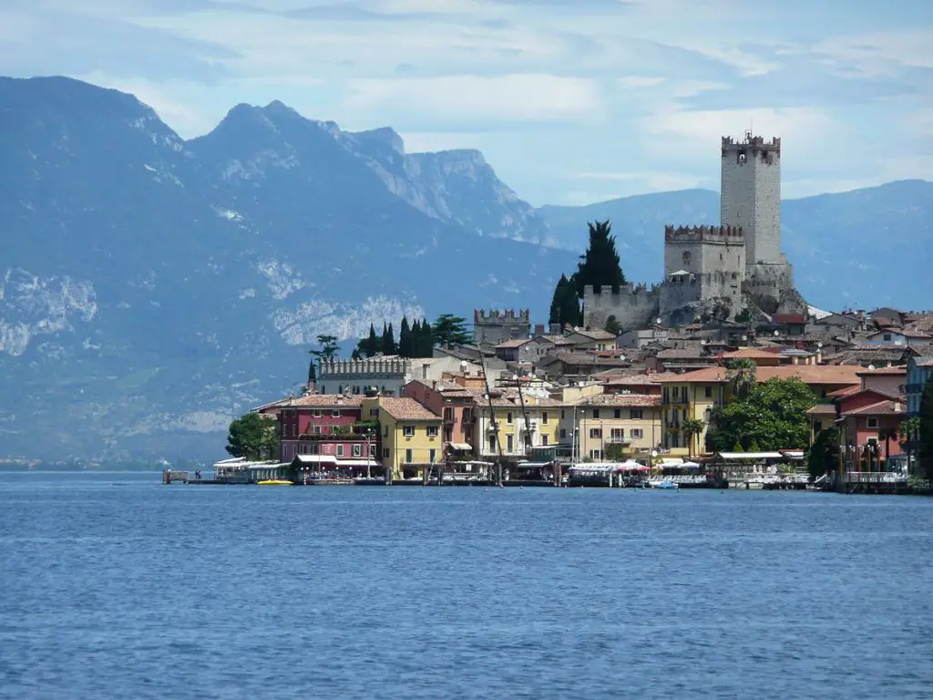 Towns near Lake Garda