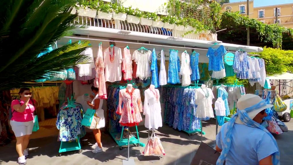 Fashion shops in Positano