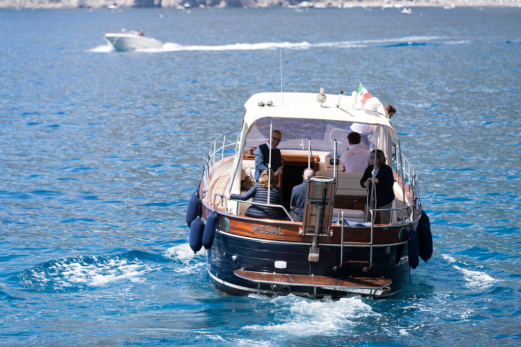 Rent a boat Positano