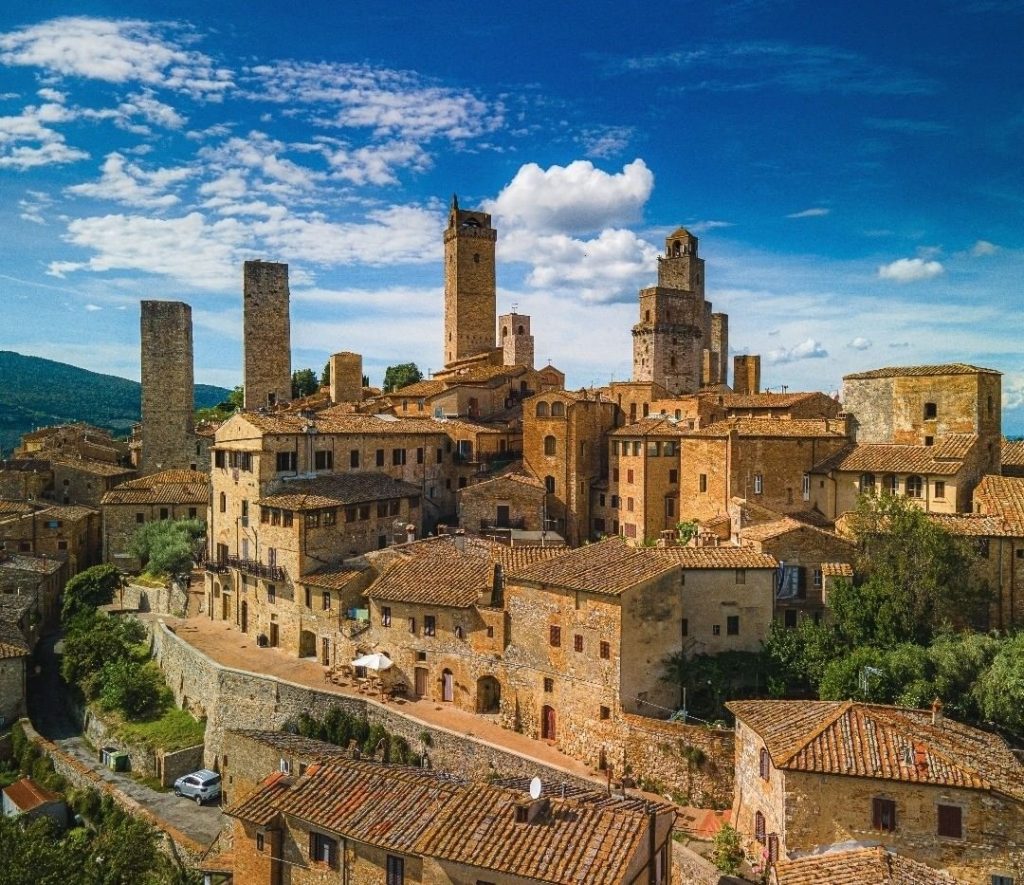 San Gimignano Italy- Complete Travel Guide - Visit Beautiful Italy