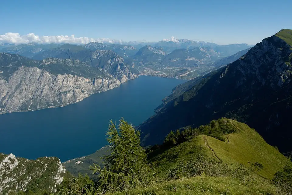 Best Airbnb In Lake Garda - Visit Beautiful Italy