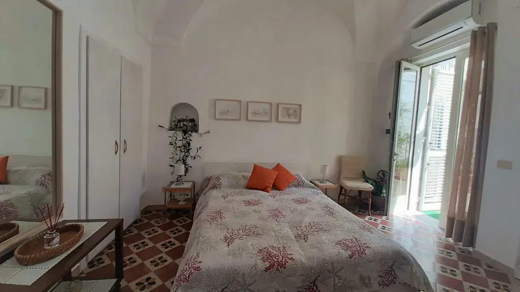 Low cost apartments in Positano