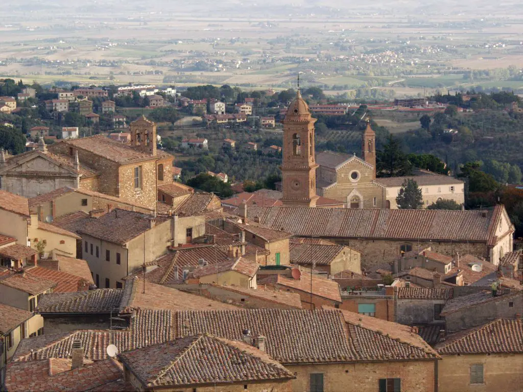best small towns in Tuscany
