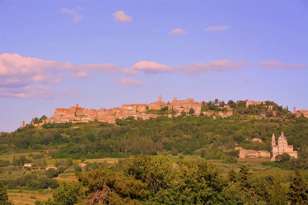 small towns in Tuscany
