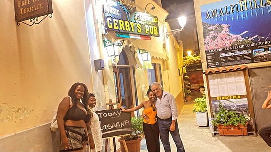 Gerry's pub amalfi