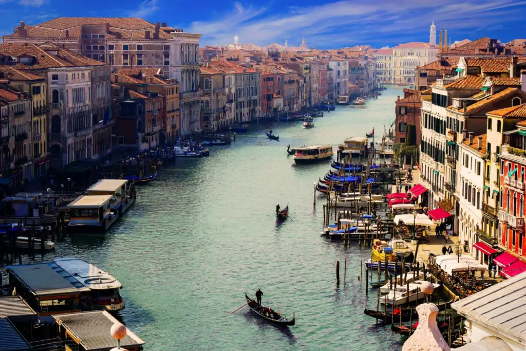 Best rooftop restaurants in Venice