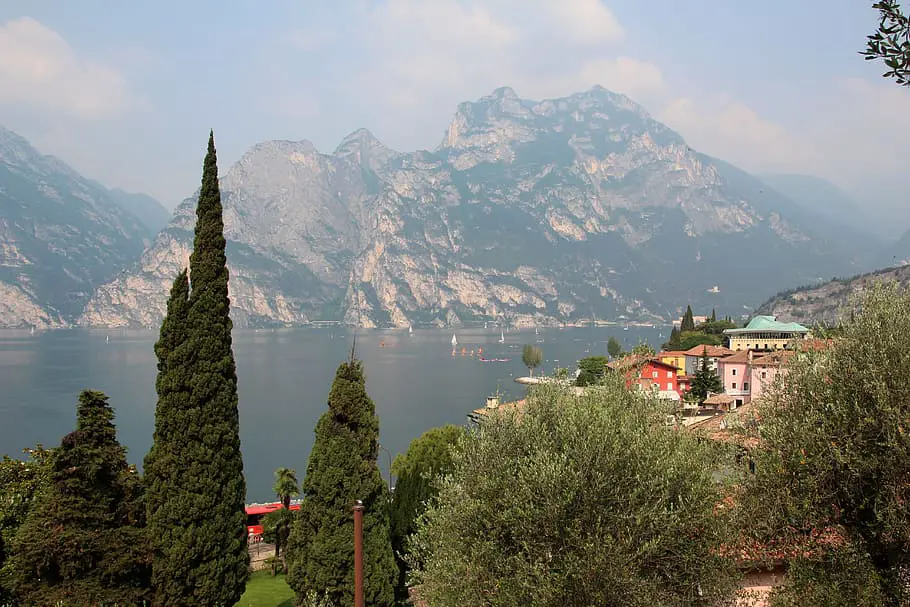 Best restaurants with a view in Lake Garda