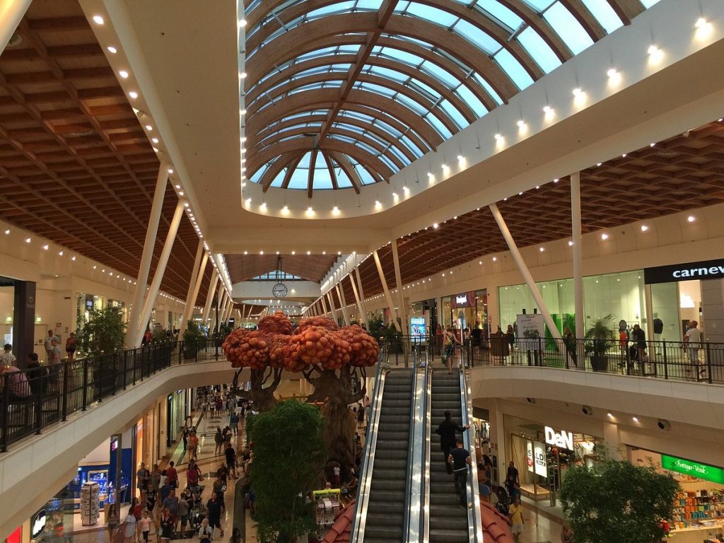 Il Leone shopping center