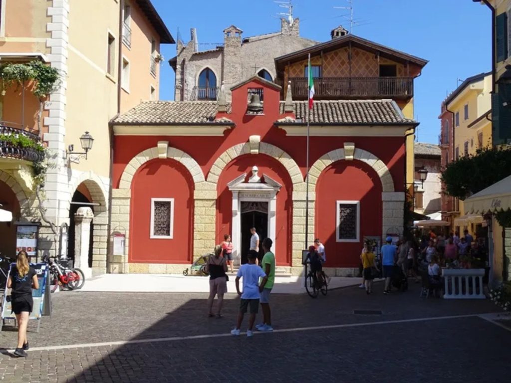 Chiesa della Santissima Trinita in Torri del Benaco