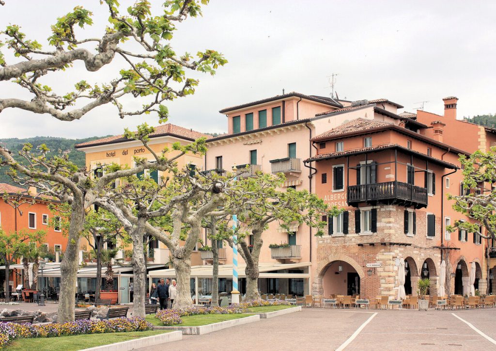 Piazza Calderini in Torri del Benaco