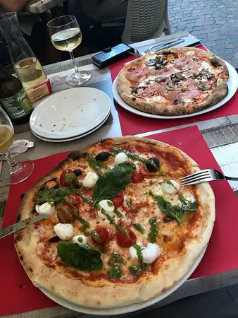 Ristorante Pizzeria Bella Napoli in Riva del Garda