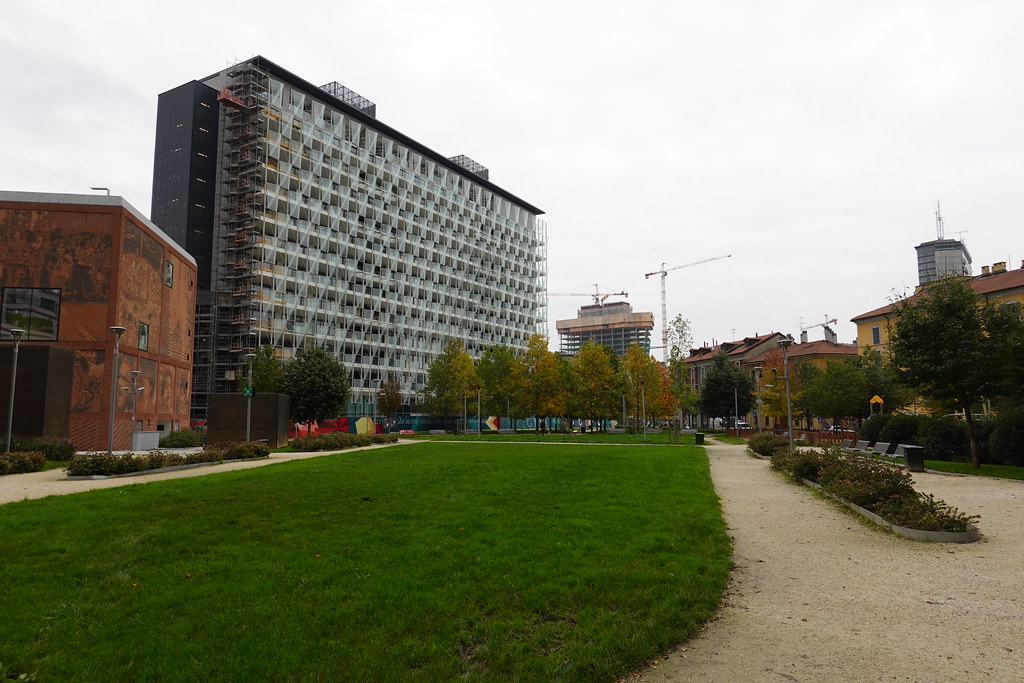 Is Isola In Milan Safe? How Dangerous Is To Travel There Visit