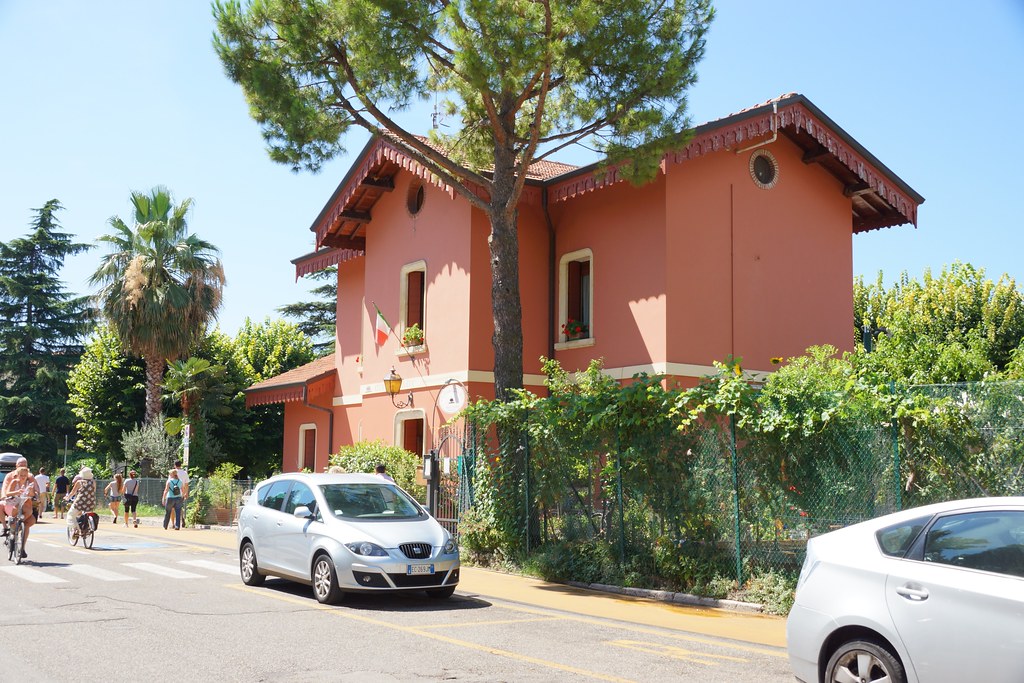 Parking in Bardolino