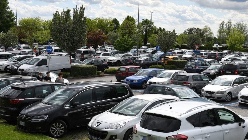 Lazise parking