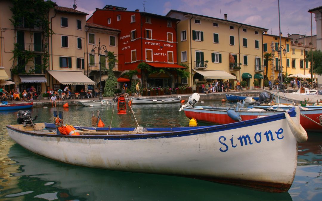 Lazise parking – where to park your car?